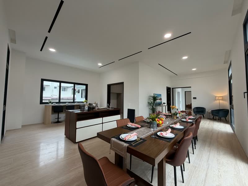 BRAND NEW 2.5 STOREY DETACHED GROVE DRIVE, , 5 Bedrooms, 12,000 sqft, Detached House For Sale, by Ken Tan, 500152292 - Dining Room - PropertyGuru.com.sg