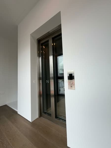 BRAND NEW 2.5 STOREY DETACHED GROVE DRIVE, , 5 Bedrooms, 12,000 sqft, Detached House For Sale, by Ken Tan, 500152292 - Interior - PropertyGuru.com.sg