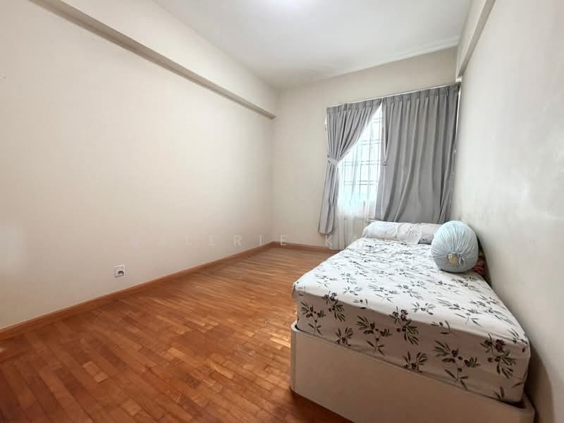 Highgate, 60 Toh Tuck Road, 3 Bedrooms, 1,517 sqft, Condominium For Sale, by Valerie Kang, 500152298 - Bedroom - PropertyGuru.com.sg