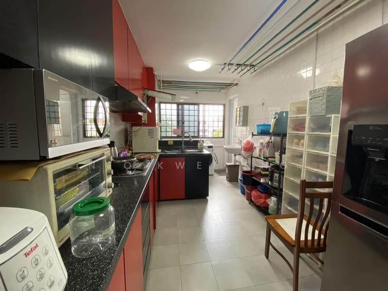 352 Hougang Avenue 7, 352 Hougang Avenue 7, 3 Bedrooms, 1,001 sqft, HDB Flat For Sale, by Neo Kwee Eng, 500152300 - Kitchen - PropertyGuru.com.sg
