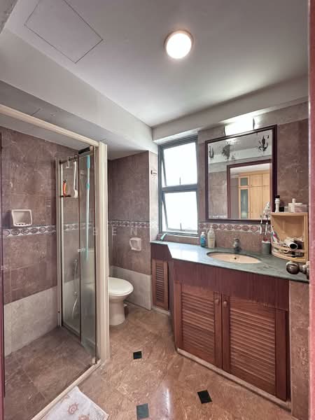 Aquarius By The Park, 1 Bedok Reservoir View, 3 Bedrooms, 1,227 sqft, Condominium For Sale, by Ben Foo, 500152307 - Master Bathroom - PropertyGuru.com.sg