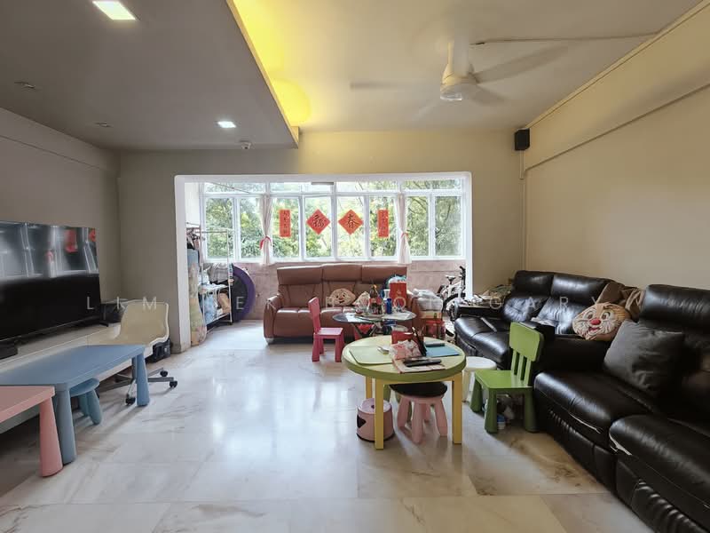201 Clementi Avenue 6, 201 Clementi Avenue 6, 3 Bedrooms, 1,593 sqft, HDB Flat For Sale, by Lim Lek Boon Gary, 500152323 - Living Room - PropertyGuru.com.sg