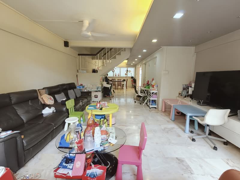 201 Clementi Avenue 6, 201 Clementi Avenue 6, 3 Bedrooms, 1,593 sqft, HDB Flat For Sale, by Lim Lek Boon Gary, 500152323 - Living Room - PropertyGuru.com.sg