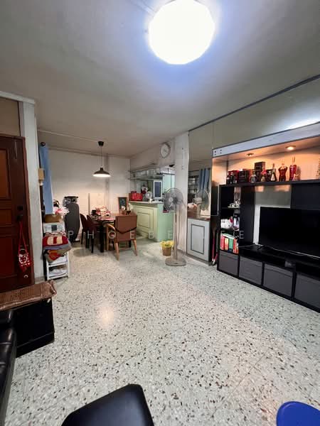22 Eunos Crescent, 22 Eunos Crescent, 3 Bedrooms, 1,055 sqft, HDB Flat For Sale, by Phoebe Lee, 500152324 - Living Room - PropertyGuru.com.sg