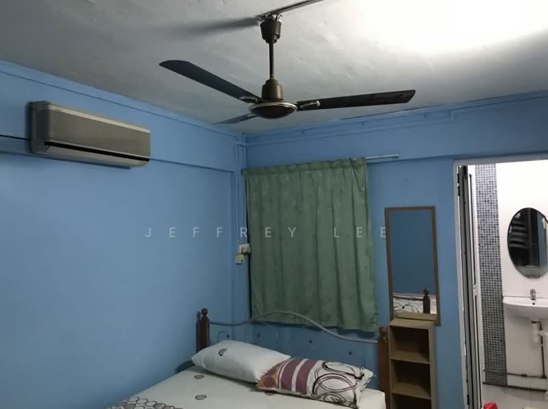 501 Bukit Batok Street 52, 501 Bukit Batok Street 52, 2 Bedrooms, 700 sqft, HDB Flat For Rent, by Jeffrey Lee, 500152327 - Bedroom - PropertyGuru.com.sg
