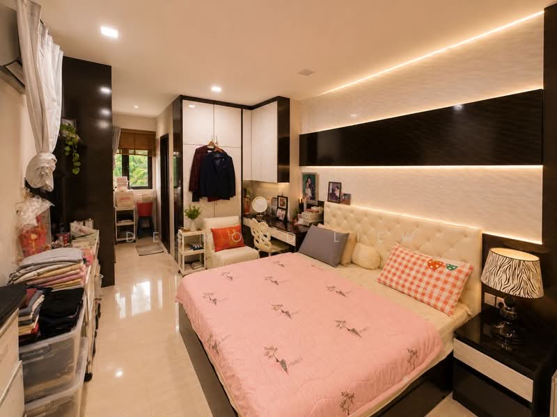 MacPherson, Jalan Anggkeret, 10+ Bedrooms, 3,463 sqft, Corner Terrace For Sale, by Desmond Liew, 500152335 - Bedroom - PropertyGuru.com.sg