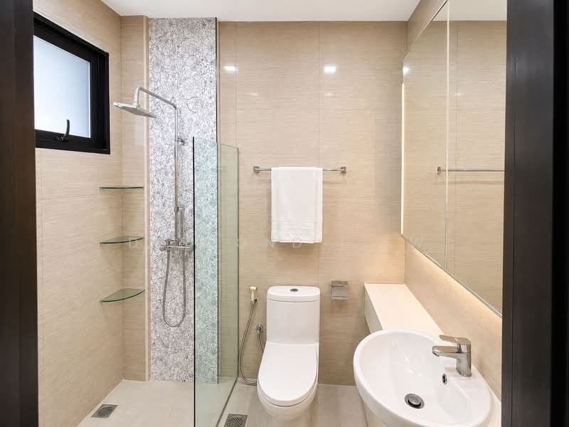 MacPherson, Jalan Anggerek, 10+ Bedrooms, 5,335 sqft, Corner Terrace For Sale, by Desmond Liew, 500152335 - Bathroom - PropertyGuru.com.sg