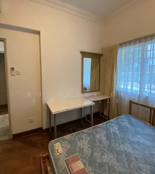 Royal Palm Mansions, 330 Pasir Panjang Road, 3 Bedrooms, 1,238 sqft, Condominium For Rent, by Rochelle De S Meegolle, 500152343 - Bedroom - PropertyGuru.com.sg