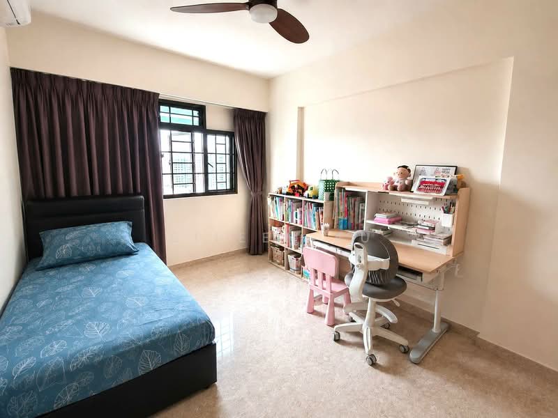 183 Bedok North Road, 183 Bedok North Road, 3 Bedrooms, 990 sqft, HDB Flat For Sale, by Eileen Au, 500152352 - Bedroom - PropertyGuru.com.sg
