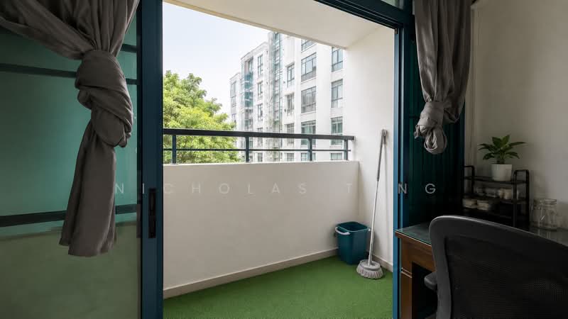 Grandlink Square, 511 Guillemard Road, 3 Bedrooms, 1,163 sqft, Apartment For Sale, by Nicholas Tang, 500152367 - Balcony - PropertyGuru.com.sg