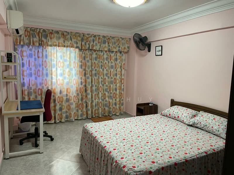 617 Hougang Avenue 8, 617 Hougang Avenue 8, Room Rental, 300 sqft, HDB Flat For Rent, by Alan Huy, 500152374 - Bedroom - PropertyGuru.com.sg