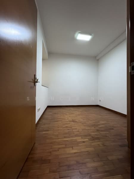 Queens, 10 Stirling Road, 3 Bedrooms, 1,195 sqft, Condominium For Rent, by Spencer Ng, 500152396 - Interior - PropertyGuru.com.sg