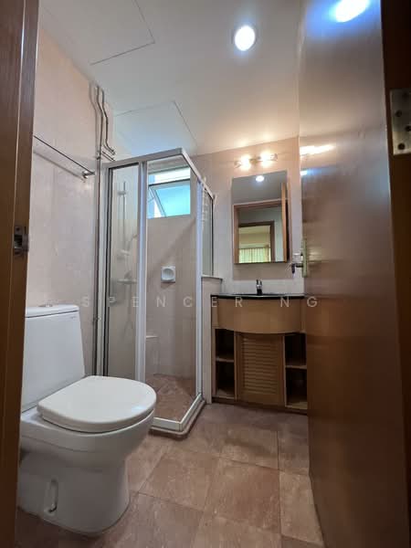 Queens, 10 Stirling Road, 3 Bedrooms, 1,195 sqft, Condominium For Rent, by Spencer Ng, 500152396 - Bathroom - PropertyGuru.com.sg