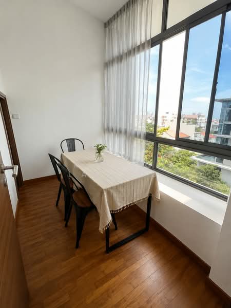 The Lenox, 398 Changi Road, 2 Bedrooms, 775 sqft, Condominium For Sale, by Kesang Labattu, 500152407 - Study Room /Dining - PropertyGuru.com.sg