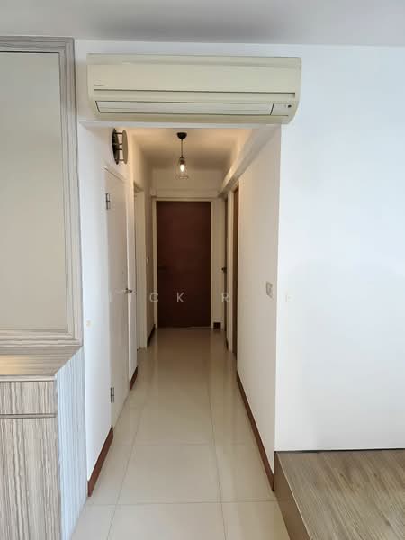 663B Punggol Drive, 663B Punggol Drive, 3 Bedrooms, 1,184 sqft, HDB Flat For Sale, by Nick R. L, 500152425 - Corridor - PropertyGuru.com.sg