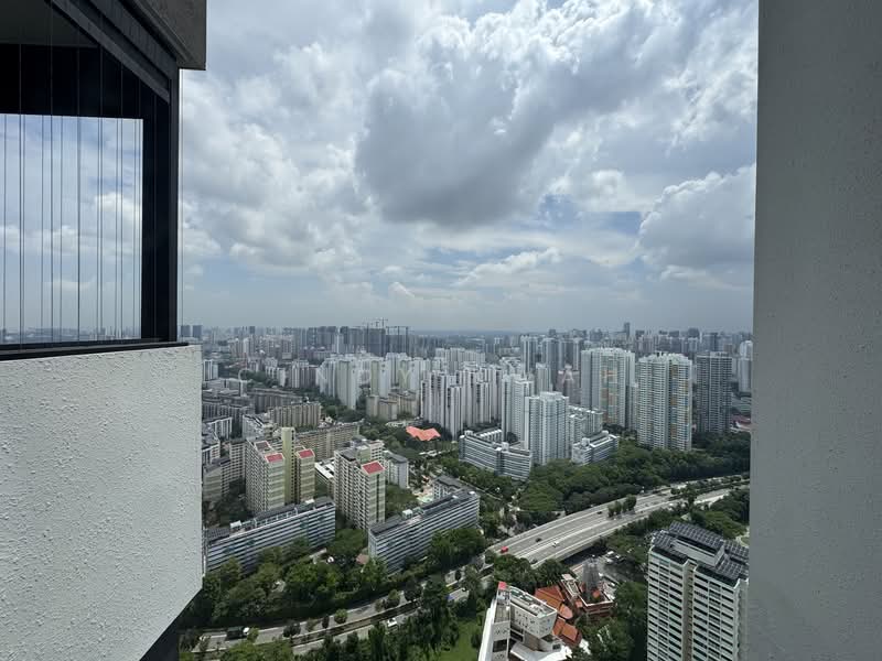 Avenue South Residence, 11 Silat Avenue, 2 Bedrooms, 689 sqft, Condominium For Sale, by Cindy Kwah, 500152433 - View from Master Bedroom - PropertyGuru.com.sg