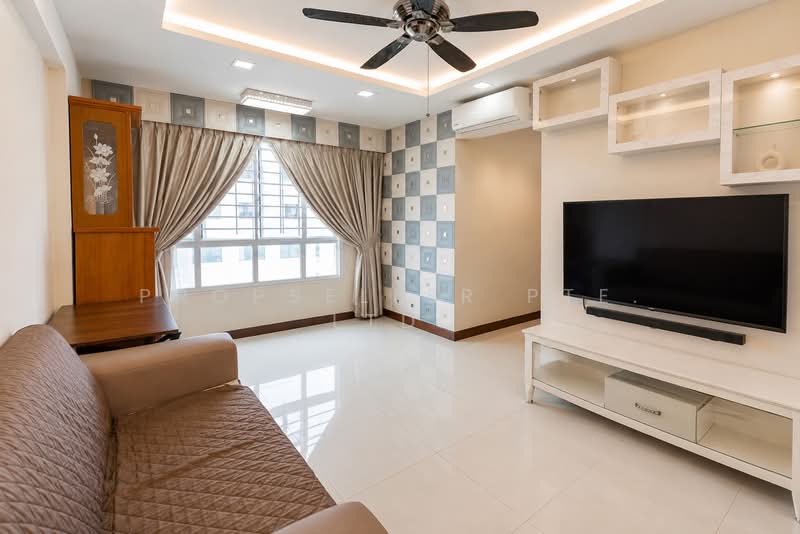 256D Sumang Walk, 256D Sumang Walk, 2 Bedrooms, 732 sqft, HDB Flat For Sale, by Reine Chan, 500152451 - Living Room - PropertyGuru.com.sg