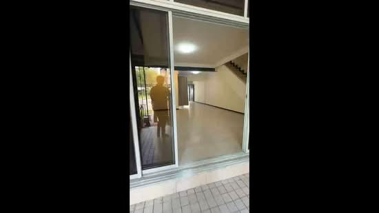 ⭐ Terrace House Near Queenstown MRT For Rent ⭐ 5 Mins Walk ⭐ D03 Alexandra / Commonwealth, , 2 Bedrooms, 900 sqft, Terraced House For Rent, by Alson Ong, 500152452 - PropertyGuru.com.sg
