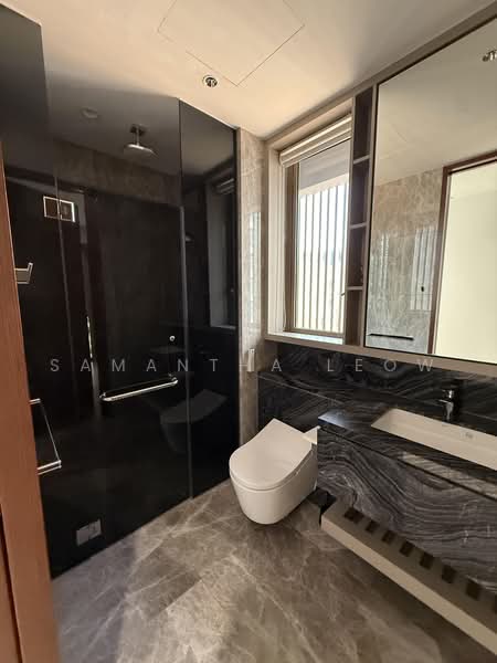 33 Devonshire, 33 Devonshire Road, Orchard / River Valley, 2 Bedrooms, 1,001 sqft, Apartment For Rent, by Samantha Leow, 500152453 - Bathroom - PropertyGuru.com.sg