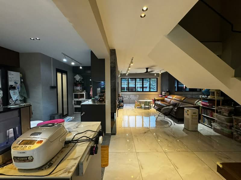 150 Mei Ling Street, 150 Mei Ling Street, 4 Bedrooms, 1,582 sqft, HDB Flat For Sale, by Haley Sim, 500152455 - Living Room - PropertyGuru.com.sg
