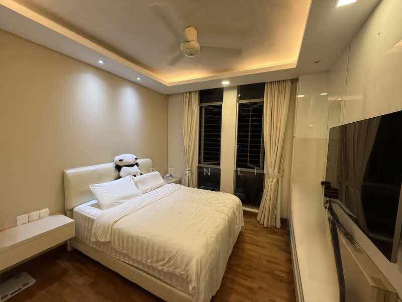 Parc Vista, 452 Corporation Road, 3 Bedrooms, 1,281 sqft, Condominium For Sale, by Darren Lim, 500152460 - Bedroom - PropertyGuru.com.sg