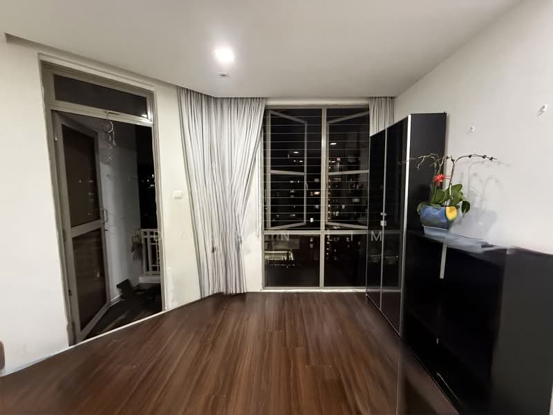 Parc Vista, 452 Corporation Road, 3 Bedrooms, 1,281 sqft, Condominium For Sale, by Darren Lim, 500152460 - Living Room - PropertyGuru.com.sg