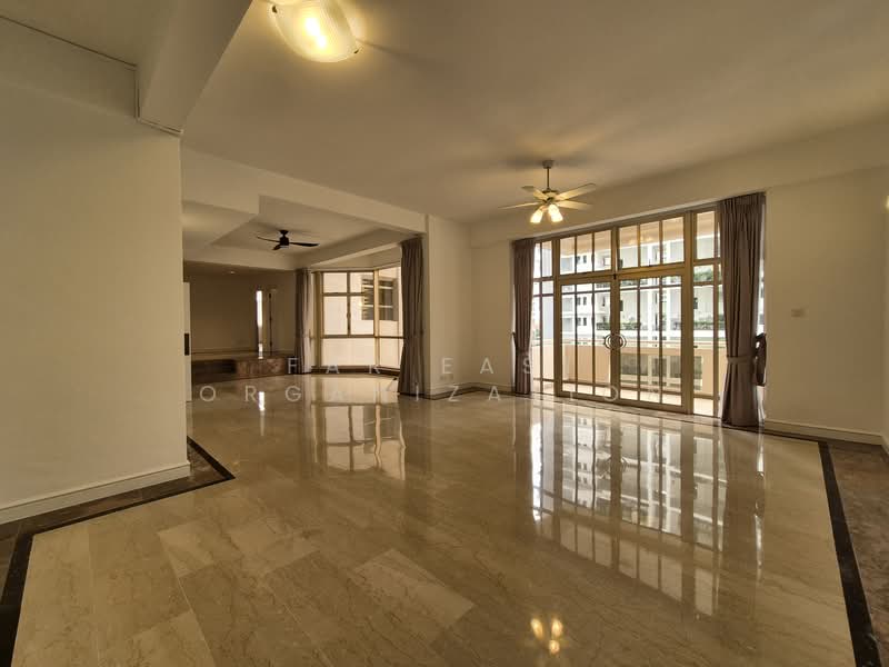 Leonie Condotel, 2 Leonie Hill Road, 4 Bedrooms, 2,568 sqft, Condominium For Rent, by Far East Organization, 500152461 - Living Room - PropertyGuru.com.sg