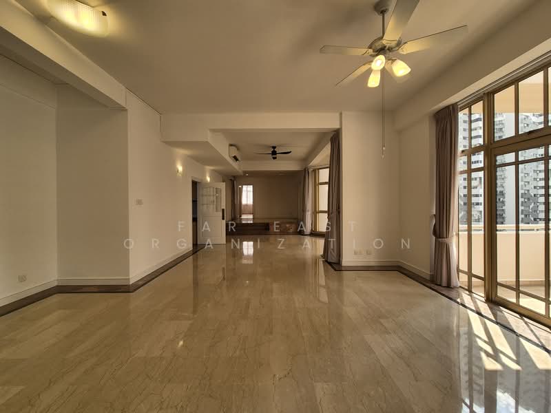 Leonie Condotel, 2 Leonie Hill Road, 4 Bedrooms, 2,568 sqft, Condominium For Rent, by Far East Organization, 500152461 - Living Room - PropertyGuru.com.sg