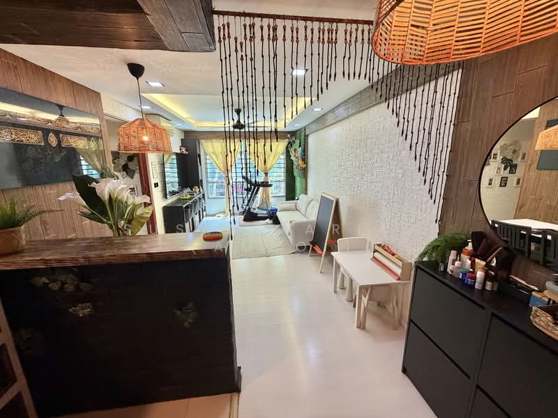 673A Edgefield Plains, 673A Edgefield Plains, 3 Bedrooms, 90 sqft, HDB Flat For Sale, by Susan Mariam (Amboi), 500152467 - Living Room - PropertyGuru.com.sg