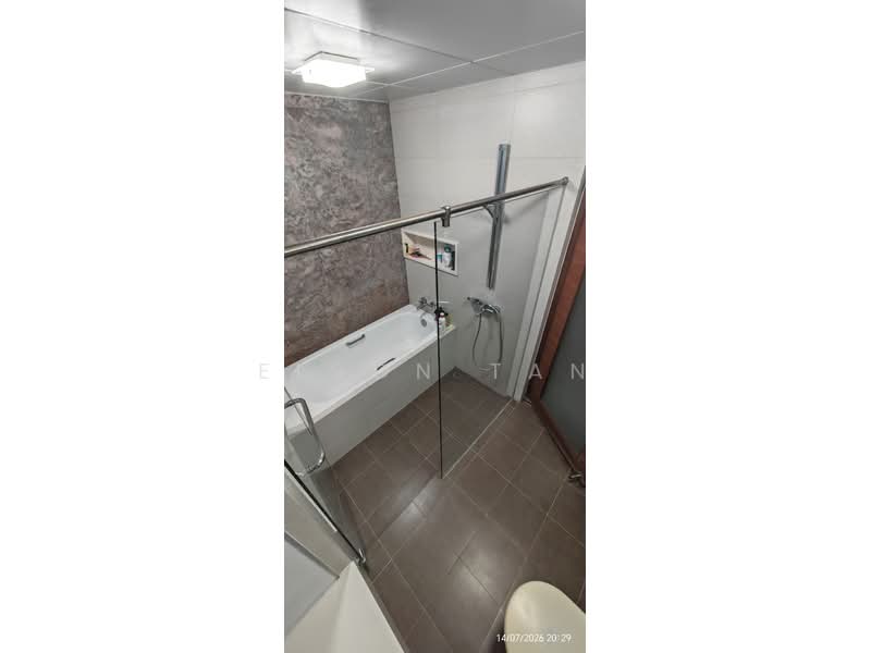 City Square Residences, 6 Kitchener Link, 3 Bedrooms, 1,206 sqft, Condominium For Rent, by Elson Tan, 500152483 - Bathroom - PropertyGuru.com.sg