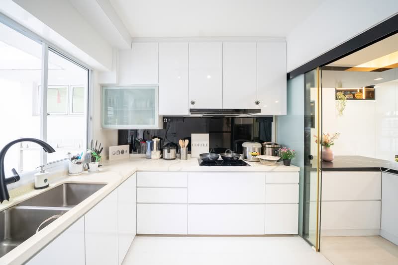 765 Bedok Reservoir View, 765 Bedok Reservoir View, 2 Bedrooms, 115 sqft, HDB Flat For Sale, by Shaw Yong, 500152487 - Kitchen - PropertyGuru.com.sg