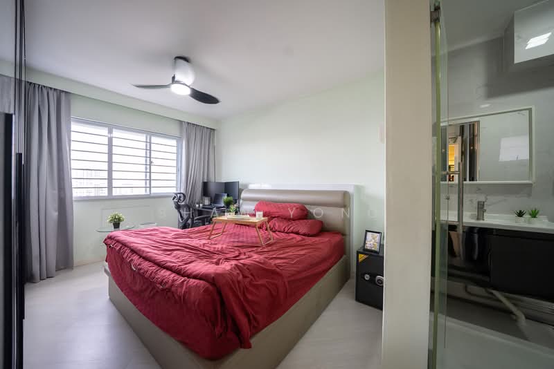 765 Bedok Reservoir View, 765 Bedok Reservoir View, 2 Bedrooms, 115 sqft, HDB Flat For Sale, by Shaw Yong, 500152487 - Bedroom - PropertyGuru.com.sg