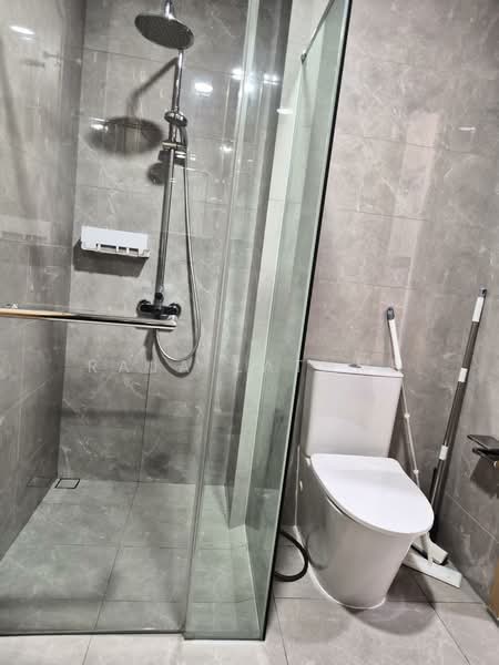 Mattar Residences, 7 Mattar Road, 1 Bedroom, 560 sqft, Condominium For Rent, by Raja Lathme, 500152491 - Bathroom - PropertyGuru.com.sg