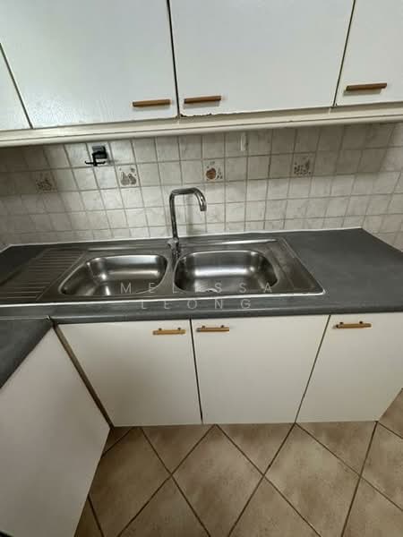Kellett Court, 21 Shelford Road, 3 Bedrooms, 1,350 sqft, Condominium For Rent, by Melissa Leong, 500152493 - Kitchen - PropertyGuru.com.sg