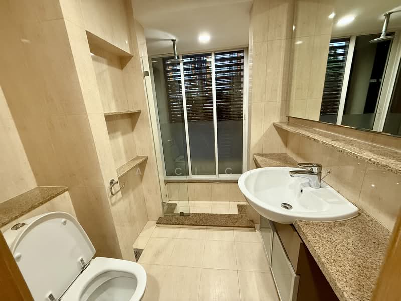 Savannah Condopark, 31 Simei Rise, 3 Bedrooms, 1,238 sqft, Condominium For Sale, by Tracci Cheo, 500152500 - Bathroom - PropertyGuru.com.sg