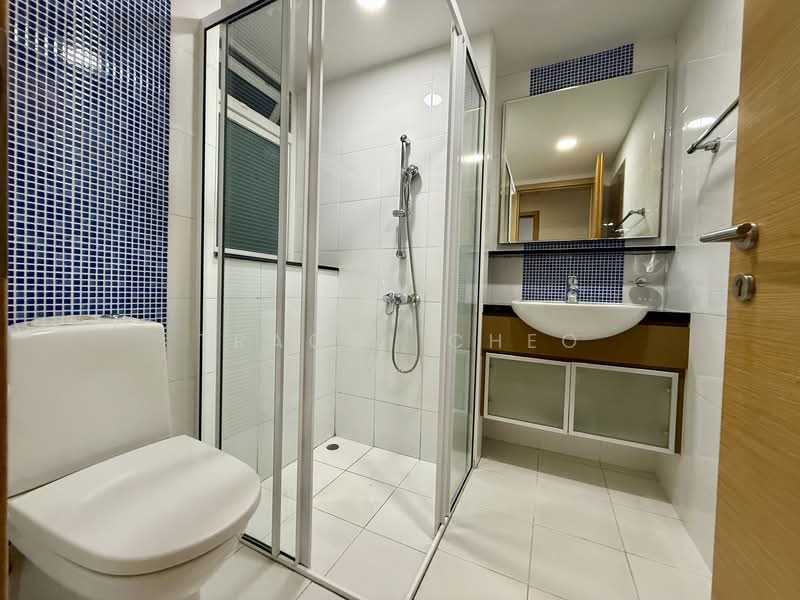 Savannah Condopark, 31 Simei Rise, 3 Bedrooms, 1,238 sqft, Condominium For Sale, by Tracci Cheo, 500152500 - Bathroom - PropertyGuru.com.sg