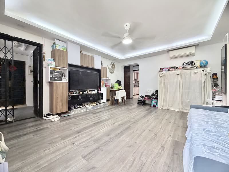 118 Serangoon North Avenue 1, 118 Serangoon North Avenue 1, 3 Bedrooms, 979 sqft, HDB Flat For Sale, by Baven Tan, 500152509 - Living Room - PropertyGuru.com.sg