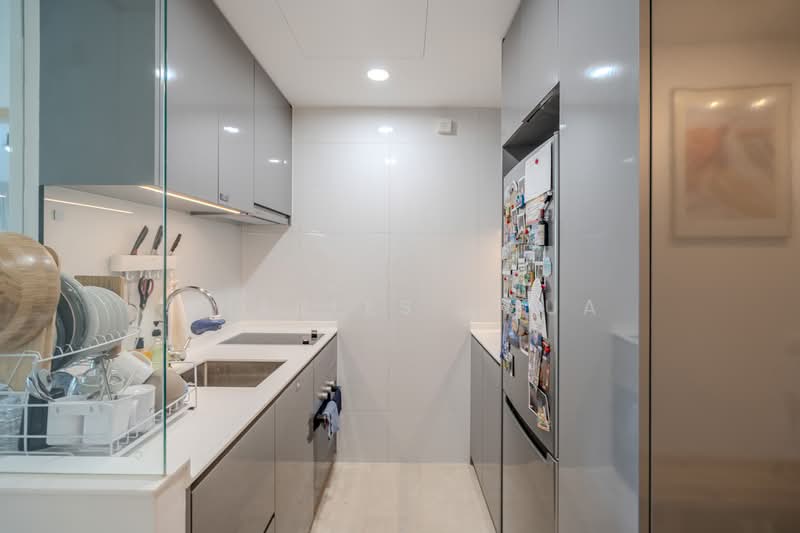 The Tre Ver, 60 Potong Pasir Avenue 1, 2 Bedrooms, 614 sqft, Condominium For Sale, by Charles Chua, 500152513 - Kitchen - PropertyGuru.com.sg