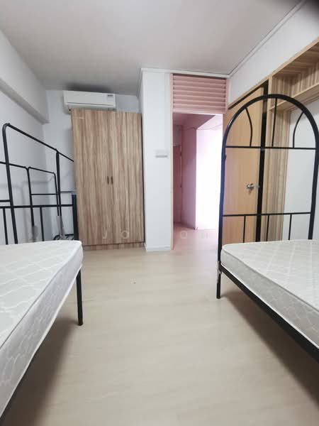 723 Jurong West Avenue 5, 723 Jurong West Avenue 5, 3 Bedrooms, 1,119 sqft, HDB Flat For Sale, by Jo Goh, 500152517 - Bedroom - PropertyGuru.com.sg