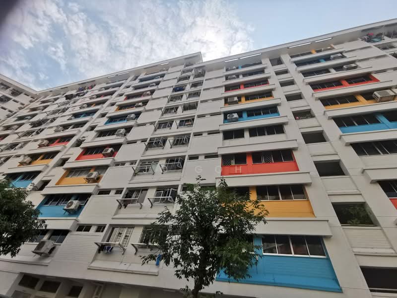 723 Jurong West Avenue 5, 723 Jurong West Avenue 5, 3 Bedrooms, 1,119 sqft, HDB Flat For Sale, by Jo Goh, 500152517 - Exterior - PropertyGuru.com.sg