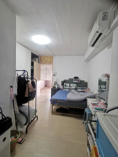 723 Jurong West Avenue 5, 723 Jurong West Avenue 5, 3 Bedrooms, 1,119 sqft, HDB Flat For Sale, by Jo Goh, 500152517 - Bedroom - PropertyGuru.com.sg