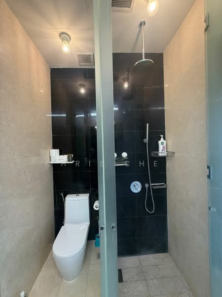 Watertown, 71 Punggol Central, 1 Bedroom, 581 sqft, Condominium For Rent, by Chris Chee, 500152532 - Bathroom - PropertyGuru.com.sg