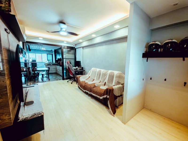 728 Clementi West Street 2, 728 Clementi West Street 2, 2 Bedrooms, 732 sqft, HDB Flat For Sale, by Hadirman Shah, 500152541 - Living Room - PropertyGuru.com.sg