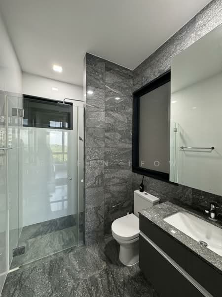 Eco Sanctuary, 61 Chestnut Avenue, 2 Bedrooms, 667 sqft, Condominium For Rent, by Eileen Leow, 500152553 - Bathroom - PropertyGuru.com.sg