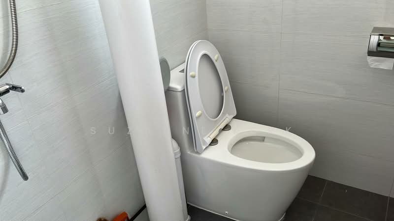54 Pipit Road, 54 Pipit Road, Room Rental, 120 sqft, HDB Flat For Rent, by Suzanne Kerk, 500152555 - Bathroom - PropertyGuru.com.sg