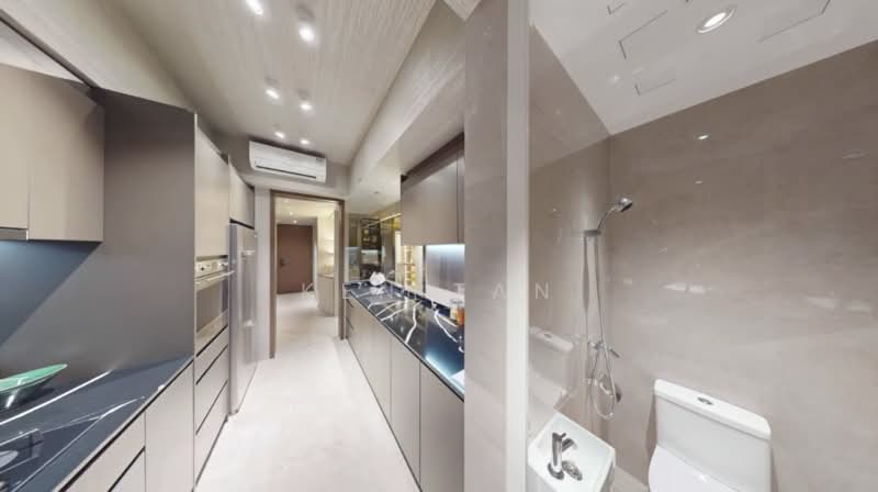 One Marina Gardens, 3 Marina Gardens Lane, 2 Bedrooms, 657 sqft, Apartment For Sale, by Ken Tan, 500152557 - Kitchen - PropertyGuru.com.sg
