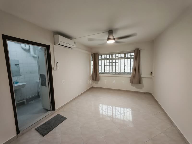 789 Choa Chu Kang North 6, 789 Choa Chu Kang North 6, 2 Bedrooms, 1,162 sqft, HDB Flat For Rent, by Glen Tay, 500152559 - Master room - PropertyGuru.com.sg