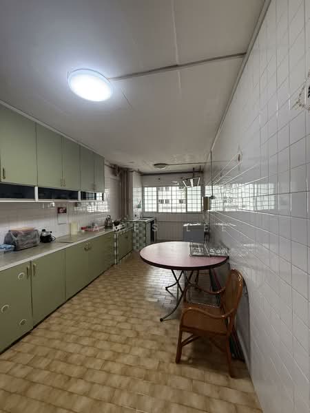 165 Bukit Batok West Avenue 8, 165 Bukit Batok West Avenue 8, 3 Bedrooms, 1,119 sqft, HDB Flat For Sale, by James Lee, 500152572 - Kitchen - PropertyGuru.com.sg