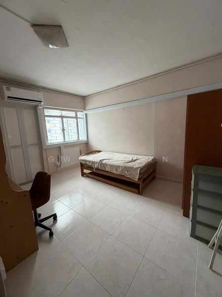 164 Tampines Street 12, 164 Tampines Street 12, 2 Bedrooms, 796 sqft, HDB Flat For Rent, by Gwendolyn Yap, 500152582 - Bedroom - PropertyGuru.com.sg