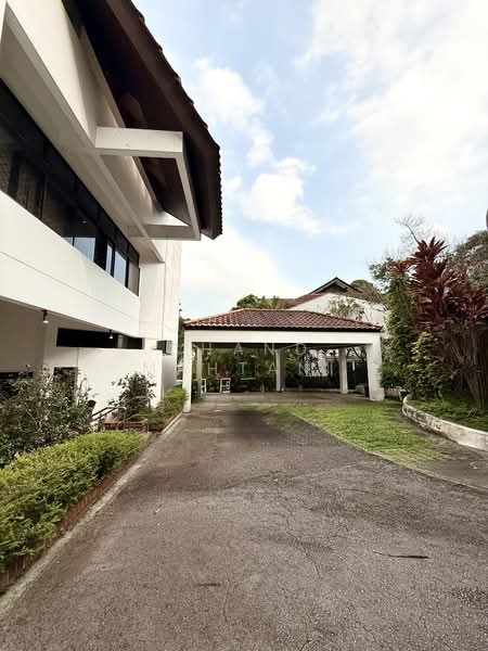 6D Cluny Park, Cluny Park, 4 Bedrooms, 2,999 sqft, Detached House For Sale, by Chand Mahtani, 500152590 - Exterior - PropertyGuru.com.sg